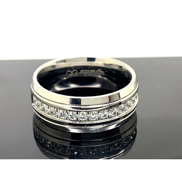 Men's Wedding Band Cubic Zirconia Silver Stainless Steel 8mm Wide Size 9 - Picture 1 of 13